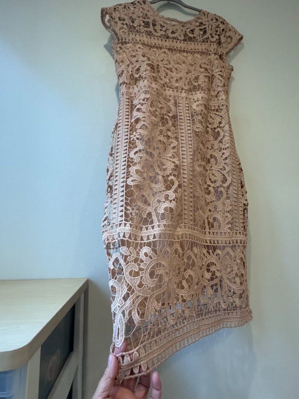 Marina Champagne Lace Sequin Midi Dress – Size 8 – Sparkly Occasion ✨🔥